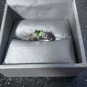 Yellow gold Peridot ring